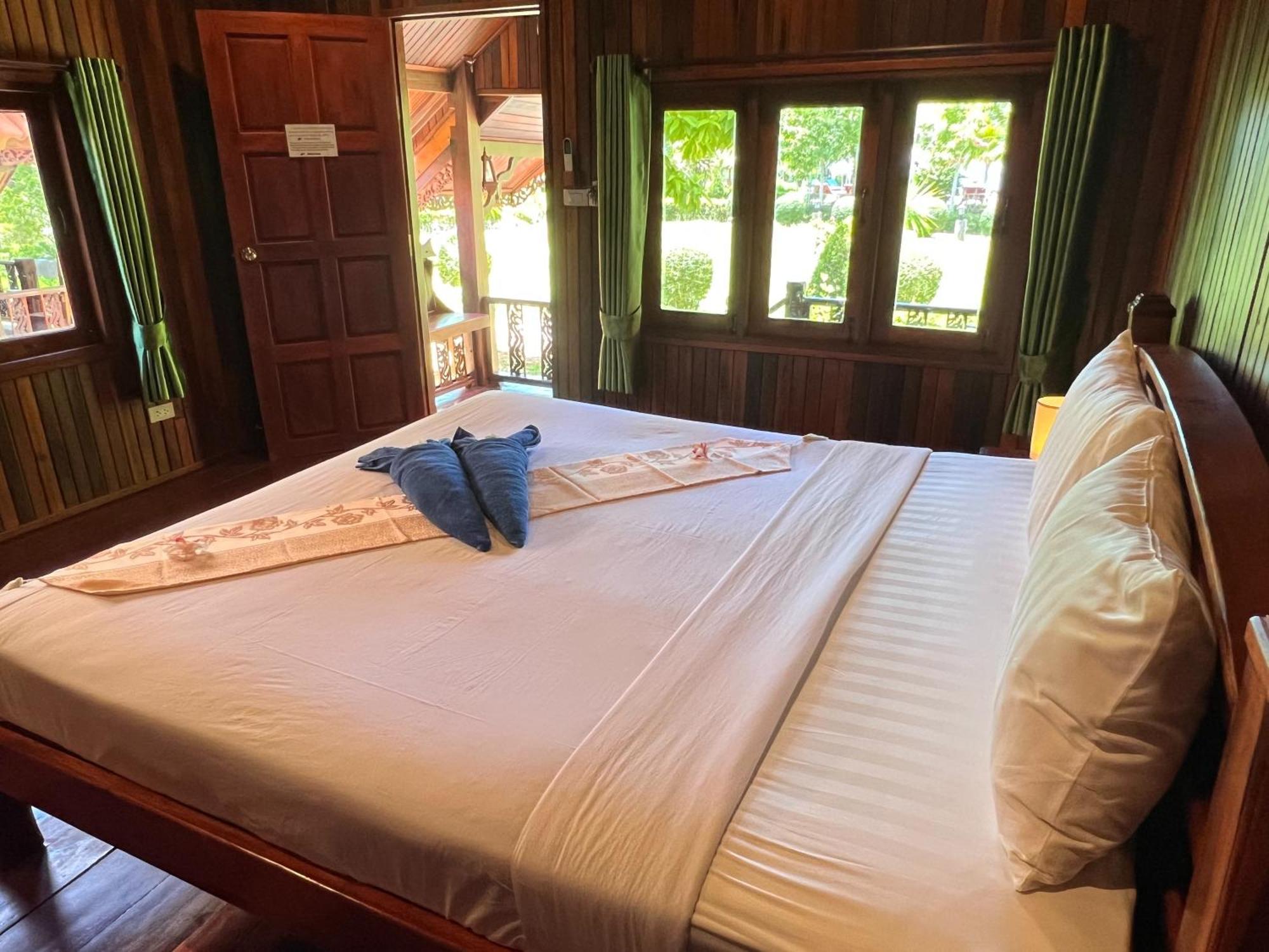 Diamond Beach Resort Ao Nam Mao Exterior photo